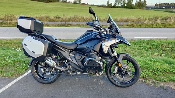BMW R 1300 GS 2 of 18