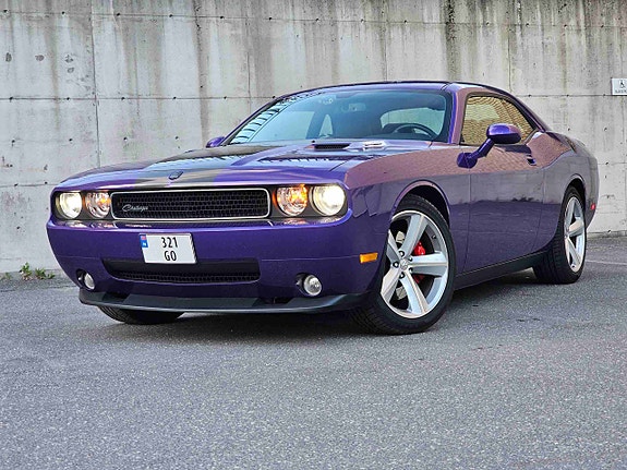 Dodge Challenger 17 of 30