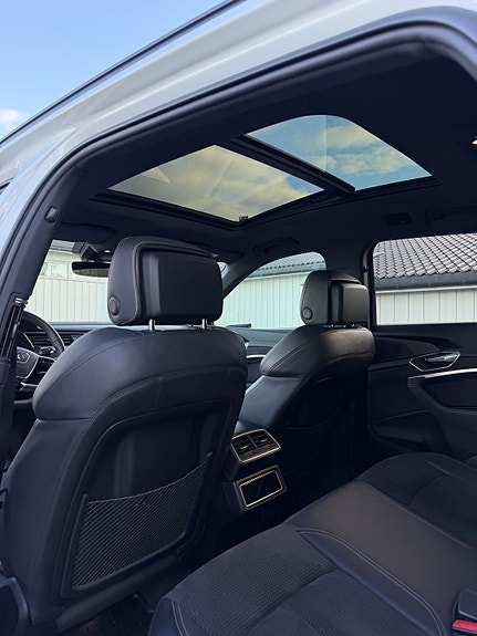 Audi e-tron 20 of 30