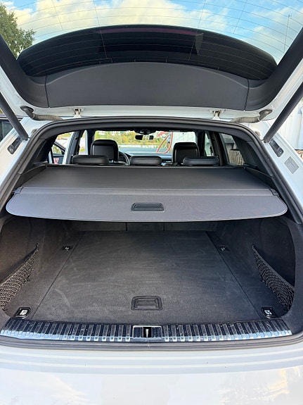 Audi e-tron 21 of 30