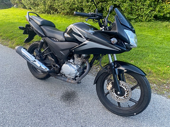 Honda CBF 125 3 of 6