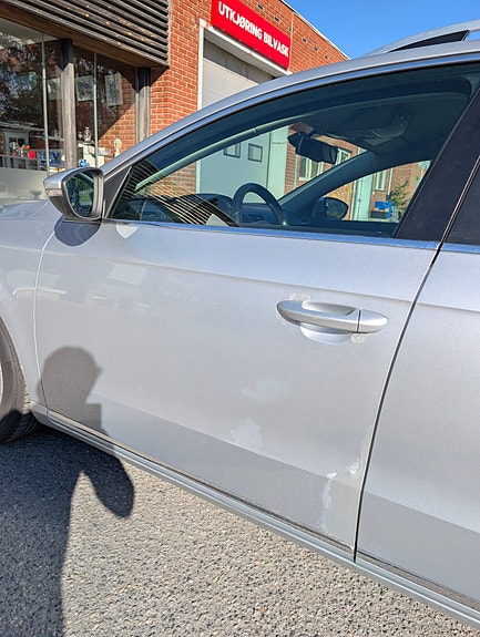 Volkswagen Passat 6 of 21