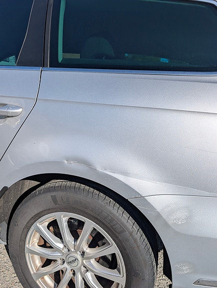 Volkswagen Passat 7 of 21