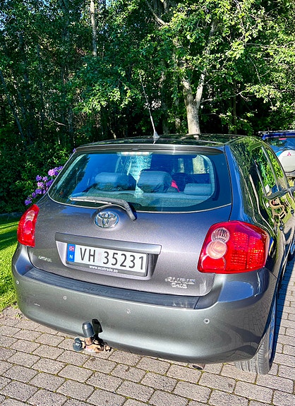Toyota Auris 4 of 8