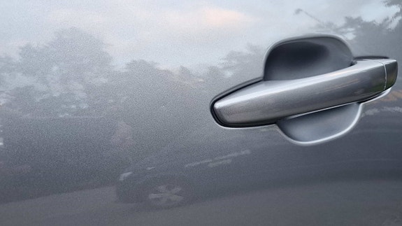 Peugeot e-2008 18 of 25
