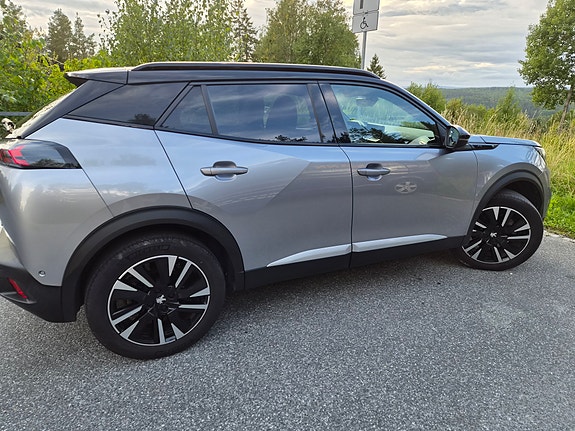 Peugeot e-2008 6 of 25
