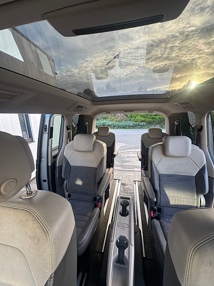 Volkswagen Multivan 18 of 26
