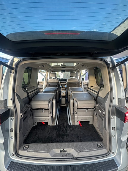 Volkswagen Multivan 20 of 26