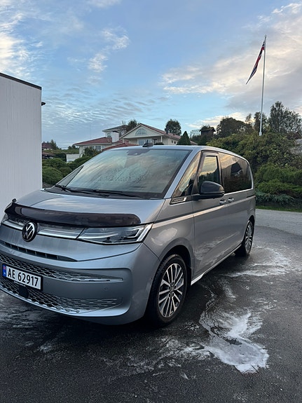 Volkswagen Multivan 3 of 26