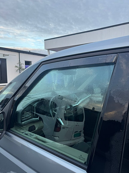 Volkswagen Multivan 22 of 26