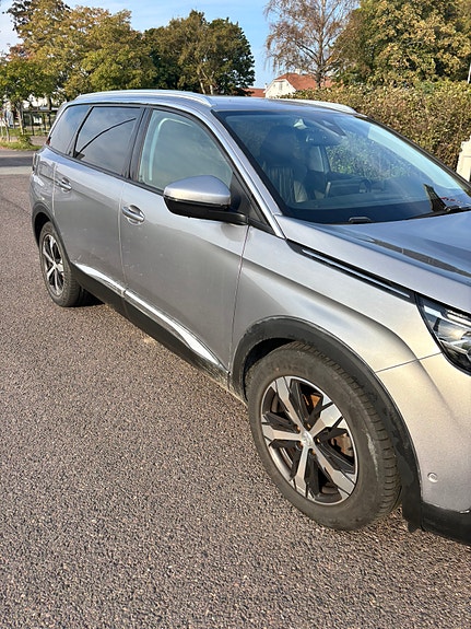 Peugeot 5008 6 of 15