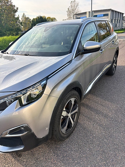 Peugeot 5008 14 of 15