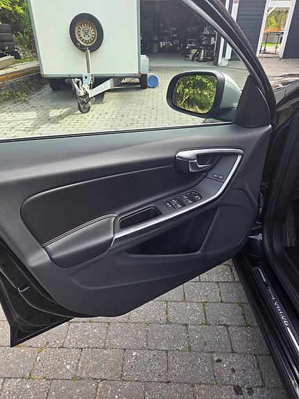 Volvo S60 21 of 23