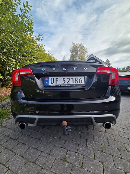 Volvo S60 4 of 23