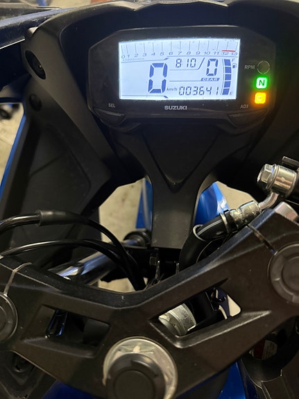 Suzuki GSX-R 125 3 of 3
