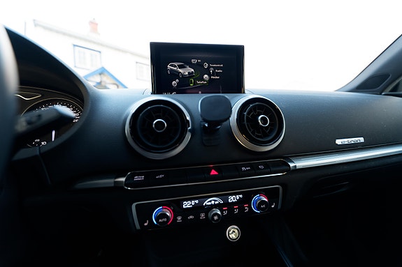 Audi e-tron 20 of 30