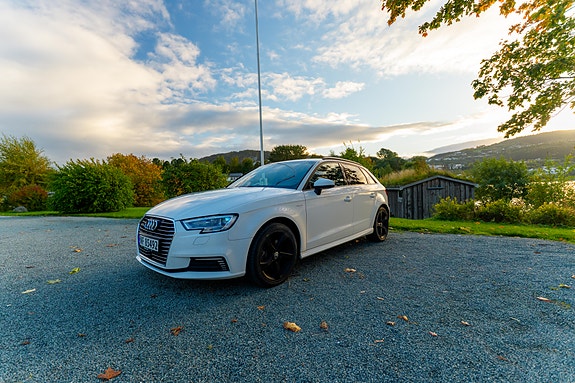 Audi e-tron 6 of 30