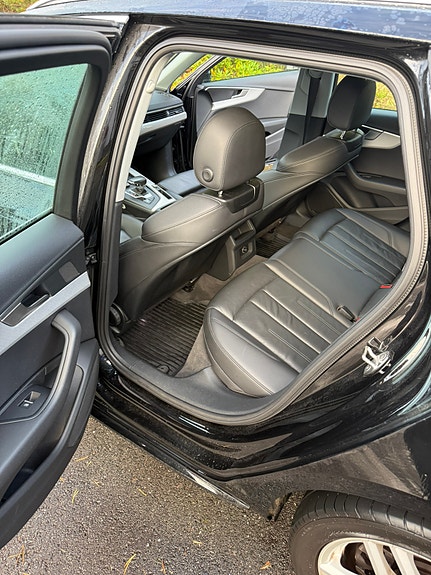 Audi A4 21 of 30