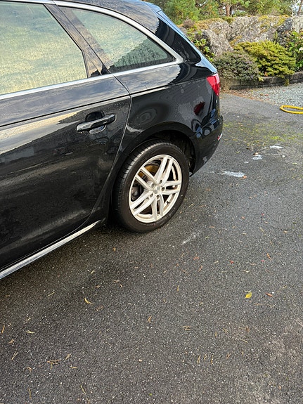 Audi A4 6 of 30