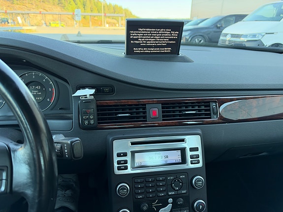 Volvo S80 26 of 30