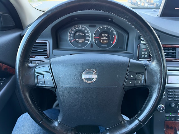 Volvo S80 25 of 30