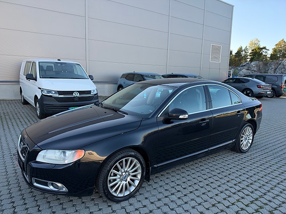 Volvo S80 2 of 30