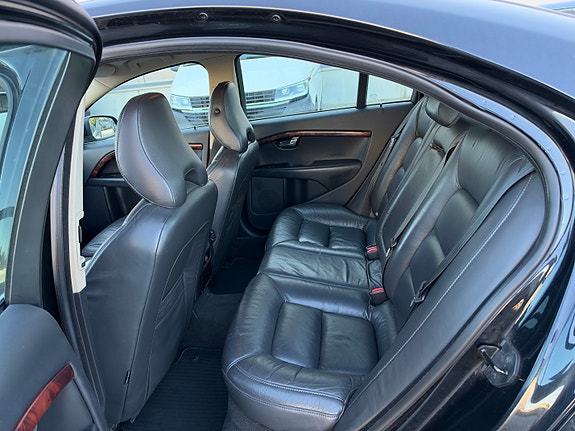 Volvo S80 17 of 30