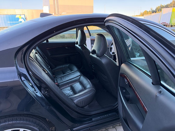 Volvo S80 19 of 30