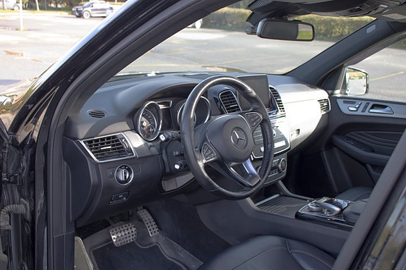 Mercedes-Benz GLE500 e 17 of 18
