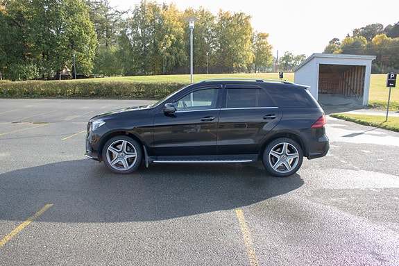Mercedes-Benz GLE500 e 7 of 18