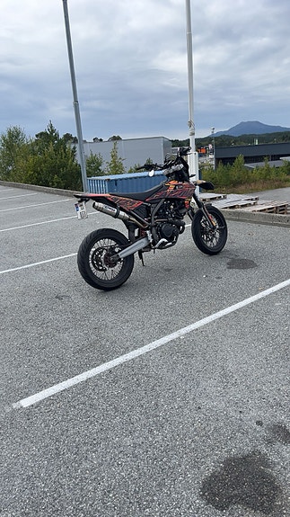 Fantic XMF 125 4 of 18