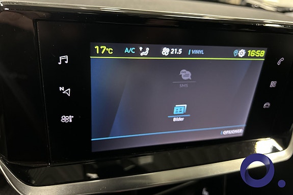 Peugeot e-208 21 of 28