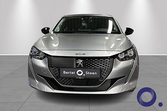 Peugeot e-208 9 of 28