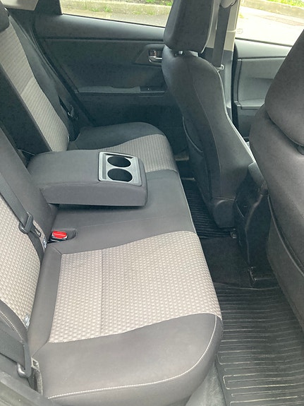 Toyota Auris 9 of 20