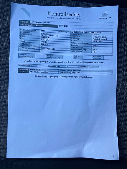 Toyota Auris 17 of 20