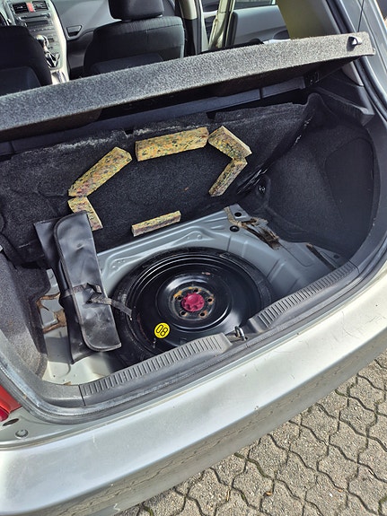 Toyota Auris 27 of 30