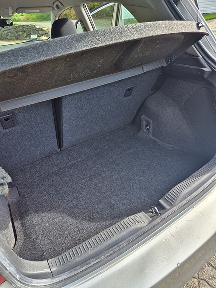 Toyota Auris 28 of 30
