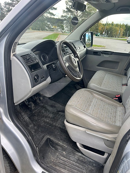 Volkswagen Transporter 8 of 15