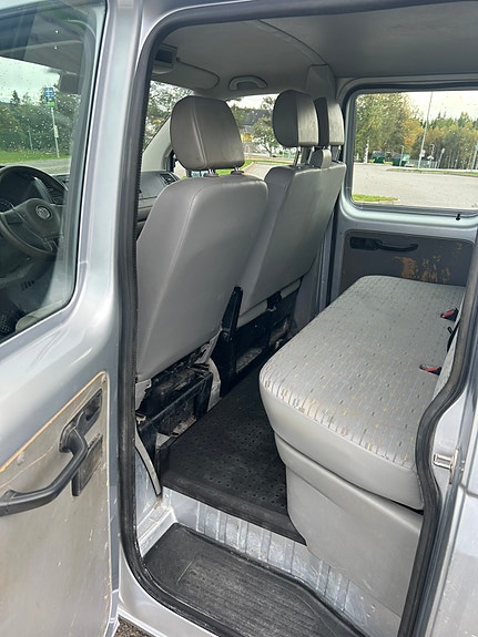 Volkswagen Transporter 11 of 15