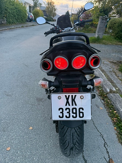 Suzuki GSR 600 7 of 7