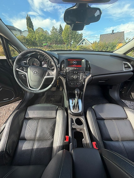 Opel Astra 13 of 30