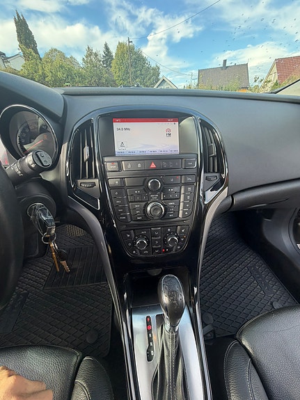 Opel Astra 10 of 30