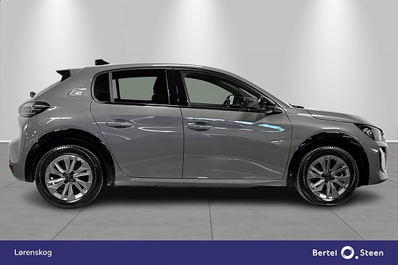 Peugeot e-208 6 of 26