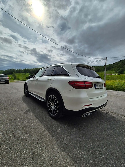 Mercedes-Benz GLC220 d 6 of 14