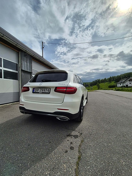 Mercedes-Benz GLC220 d 5 of 14