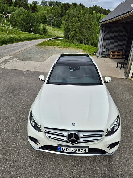 Mercedes-Benz GLC220 d 3 of 14