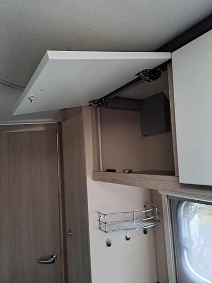 Antares caravelair 420 18 of 19