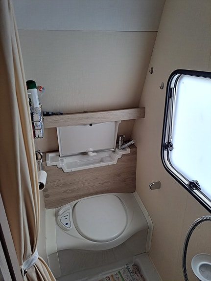 Antares caravelair 420 12 of 19