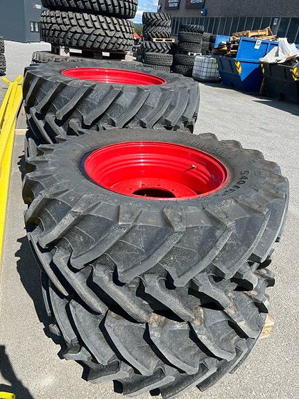 Trelleborg TM800 650/65R42 og 540/65R30 2024, kr 100 000,-