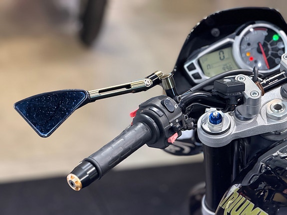 Triumph Street Triple 675 R 19 of 24